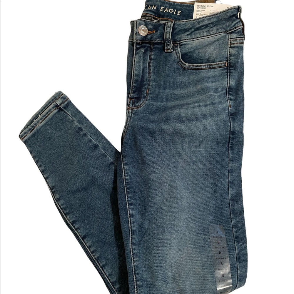 American Eagle new with tags skinny jeans size 8